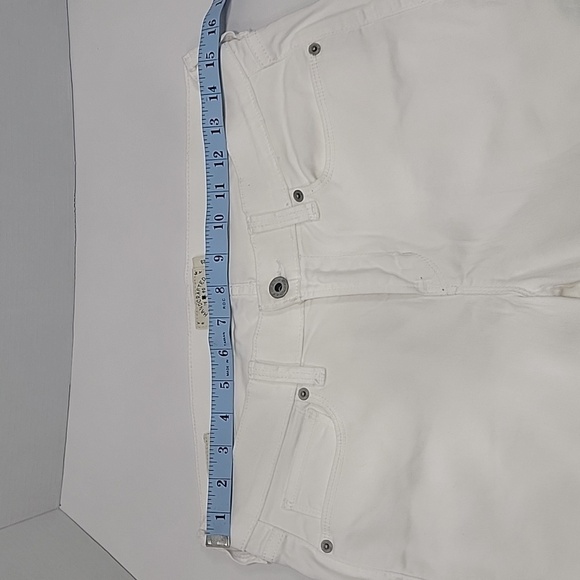 Lucky Brand White Mollie Crop Jeans, Size 8/29, EUC - Picture 3 of 8